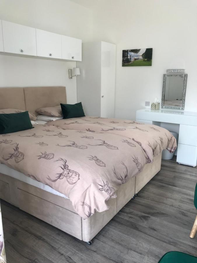 Culag Lochside Self Catering Lägenhet Luss Exteriör bild