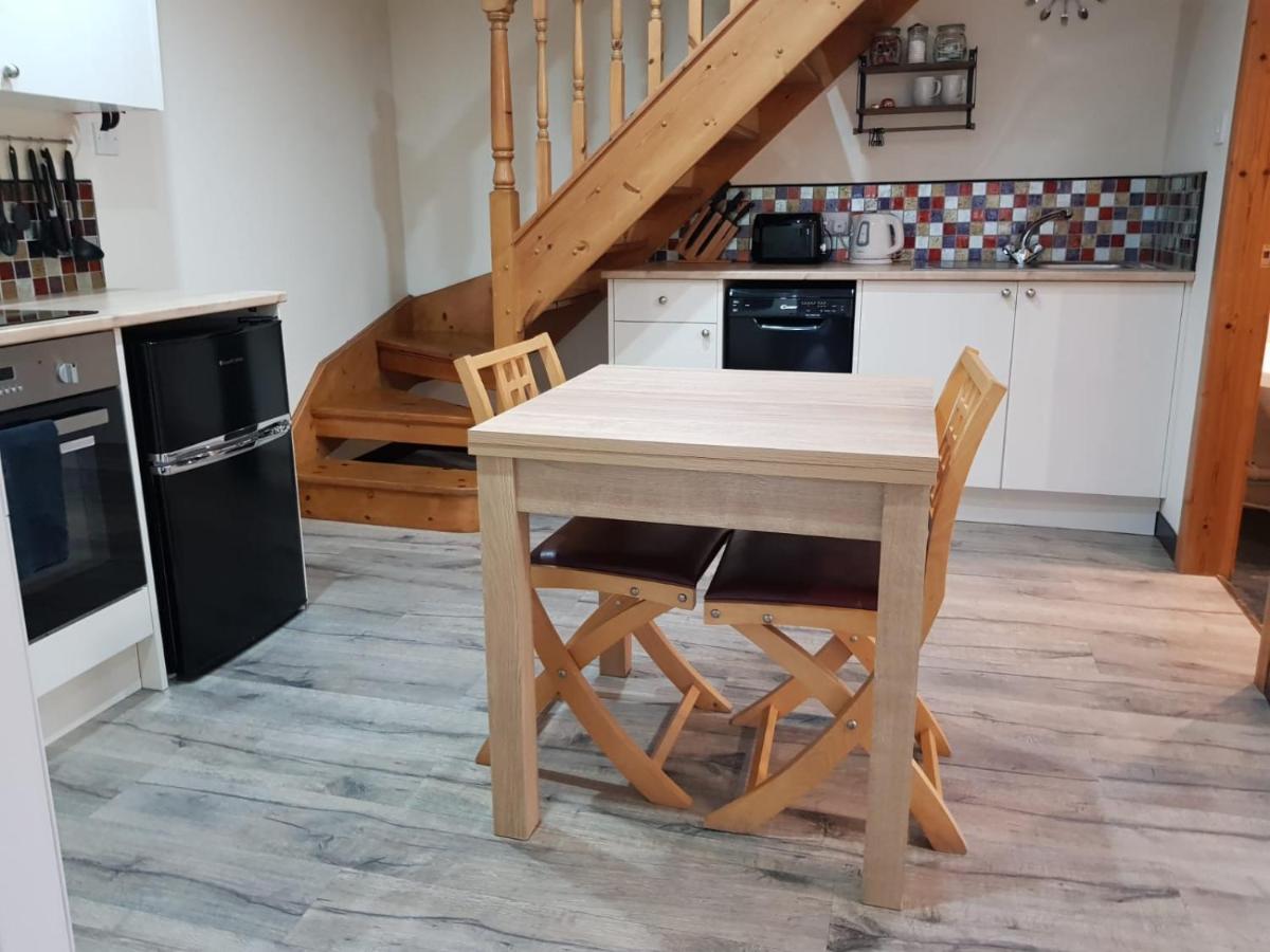 Culag Lochside Self Catering Lägenhet Luss Exteriör bild